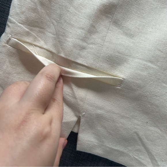 Cream linen blend vest - Picture 7 of 11